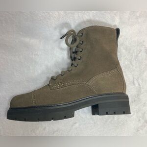 Clarks Women’s Orianna Cap Dark Olive Suede Boots Size 6.5